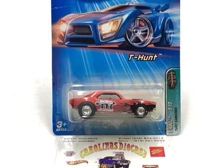 2005 Hot Wheels #122 Treasure Hunt 1967 Camaro real riders W protector (Bad Card) For Sale