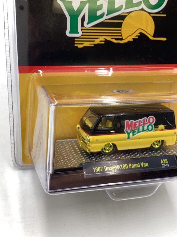 M2 Machines Mello Yellow 1967 Dodge A100 Panel Van A28 CHASE 1 750 Cheap