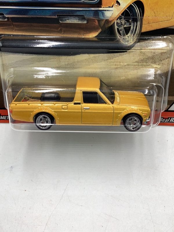 Hot Wheels Japanese Historics 3 75 Datsun Sunny Truck (B120) 4 5 257F Online Hot Sale